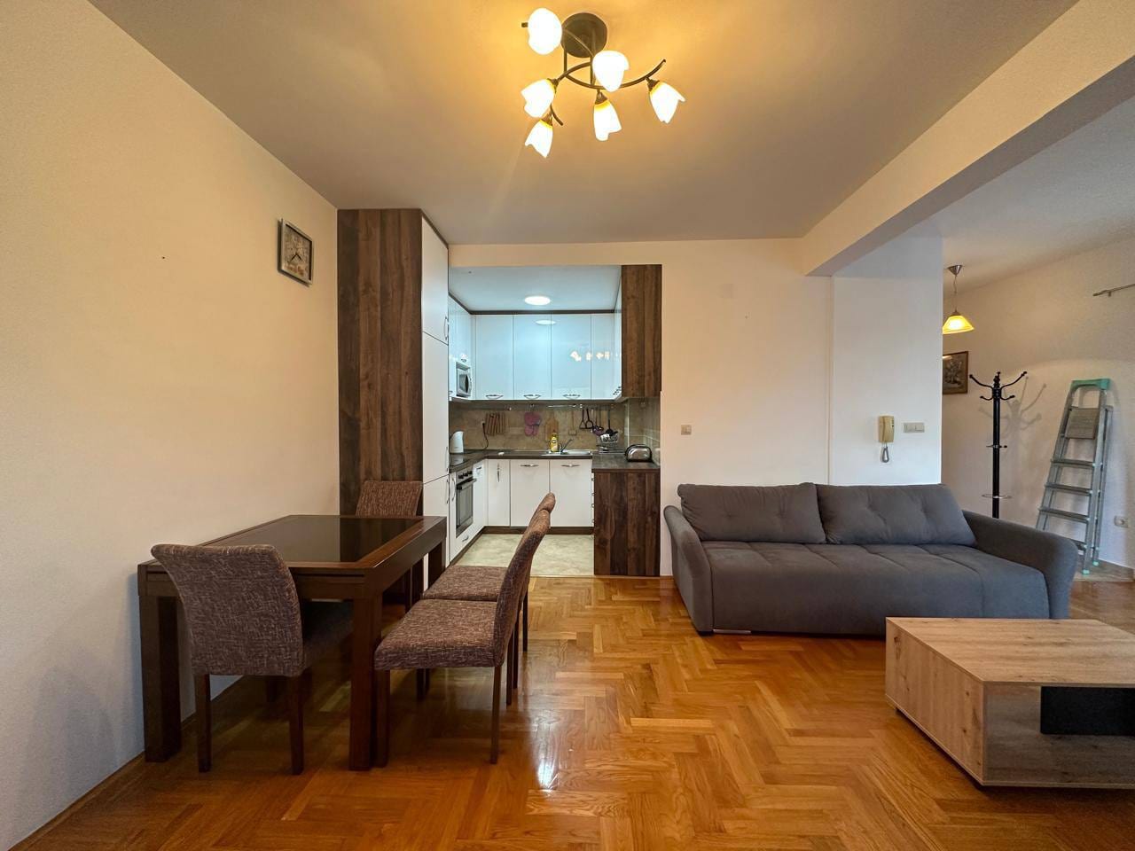 Apartment for rent with 1 bedroom in Budva