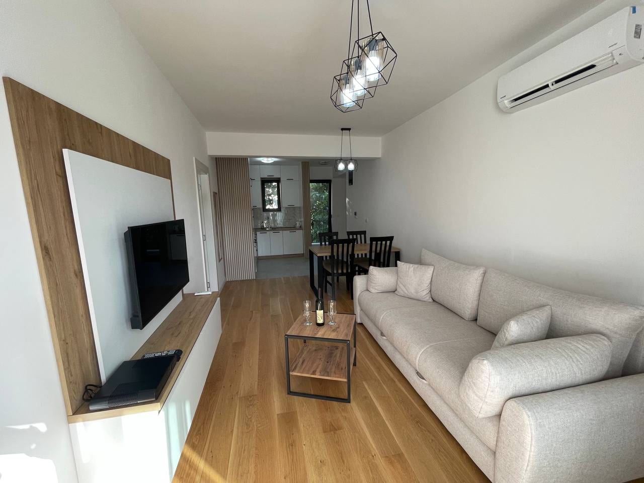 Apartment with 2 bedrooms for rent in the center of Budva
