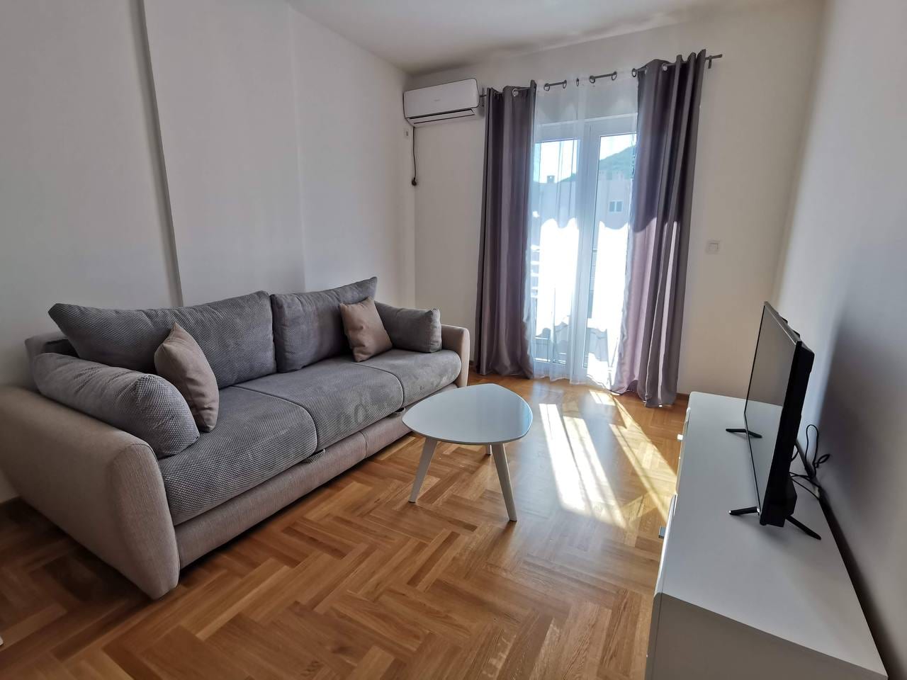 One-bedroom apartment for rent in Budva, My Lab building