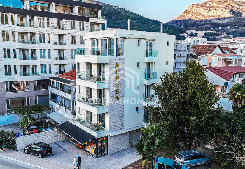 PRODAJA – Apartmanski kompleks, Budva, 420 m² + plac 245 m², 4.200.000 €