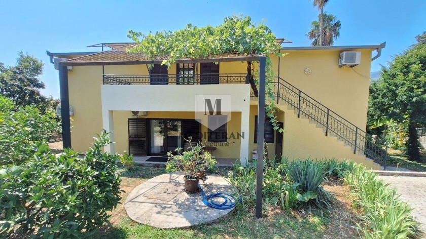 Prodajem Građevinsko Zemljište, Đenovići