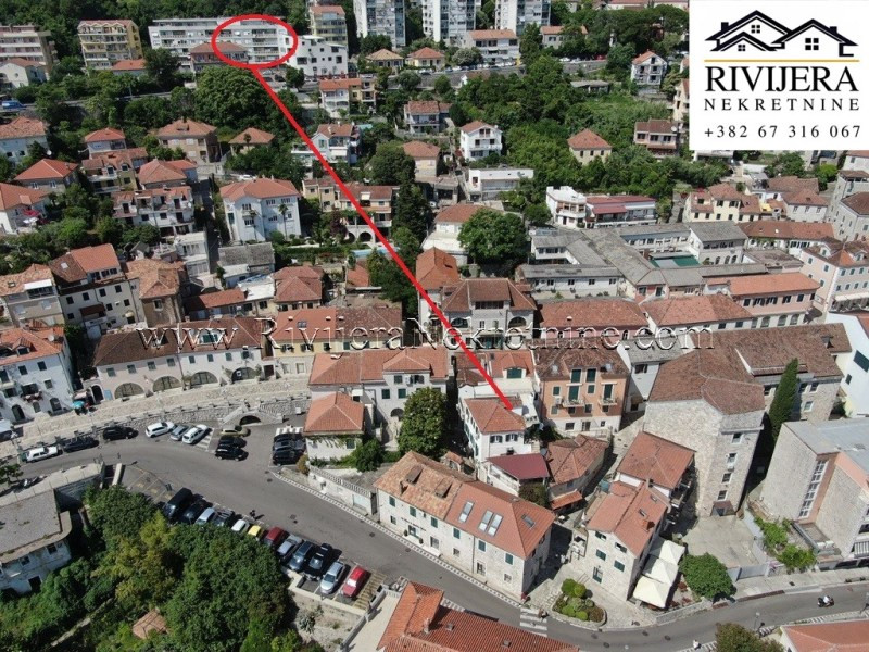 Furnished two-bedroom apartment with sea view, Herceg Novi center