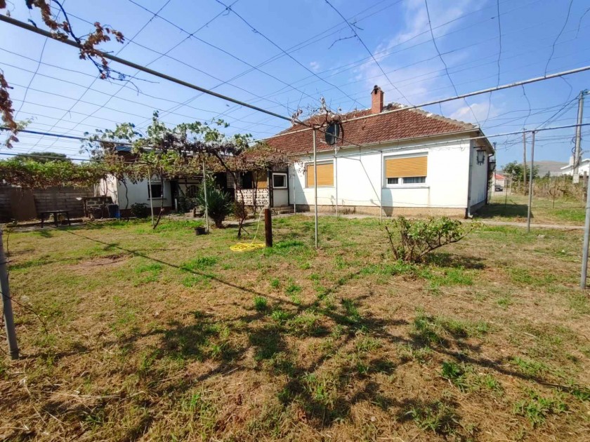 House For Sale, Mahala