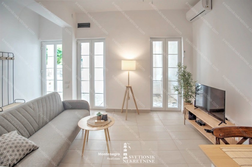 Prodajem Stan-Apartman, Baošići