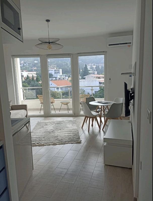 Apartment in Sutomore, 34 m²