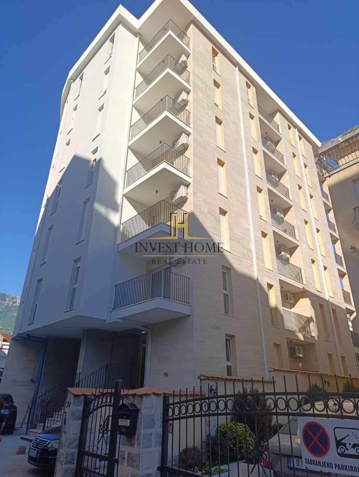Dvosoban stan, Budva, 65m2
