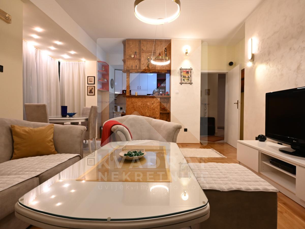 Izdavanje, Dvosoban stan, Podgorica, Centar, 76m2