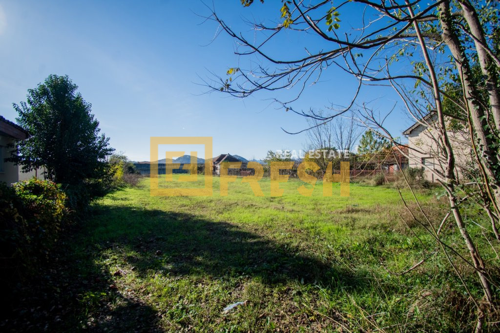 Plac, 2400m2, Golubovci, Prodaja