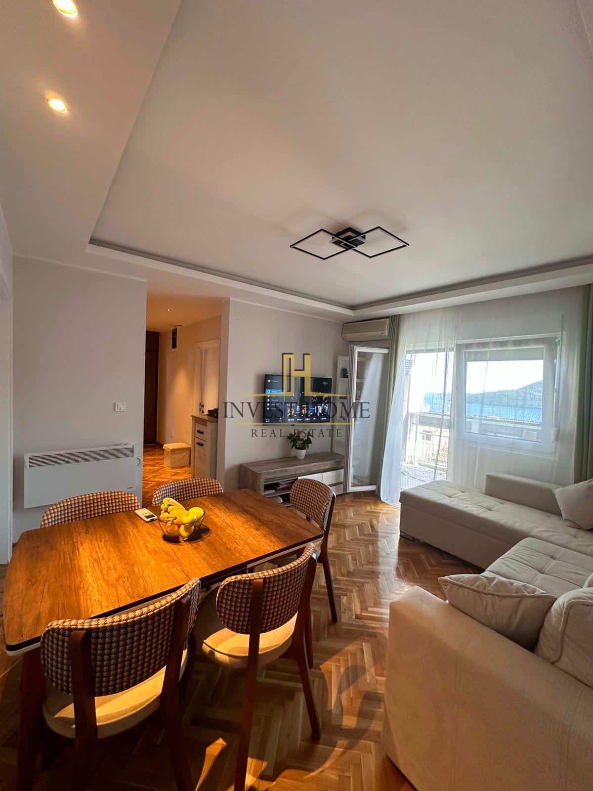 Dvosoban stan, Herceg Novi, 58m2