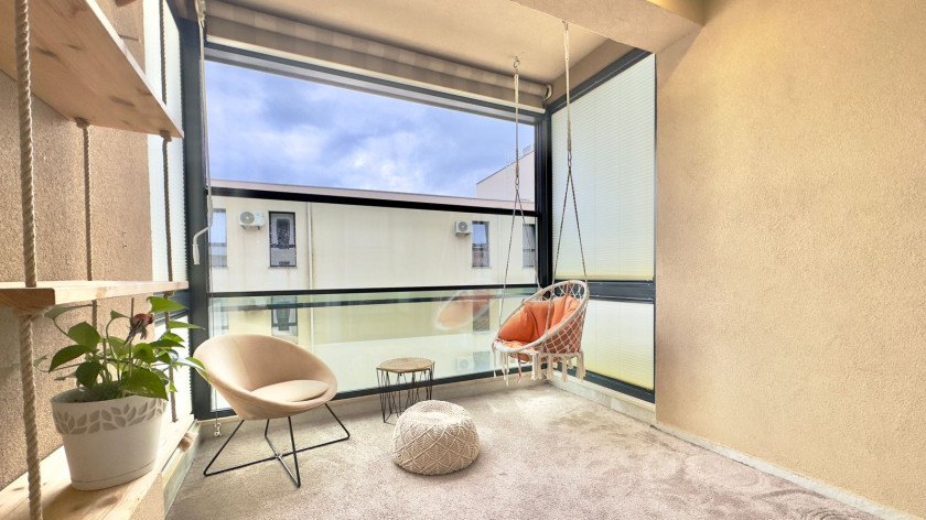 Apartment For Sale, Kava