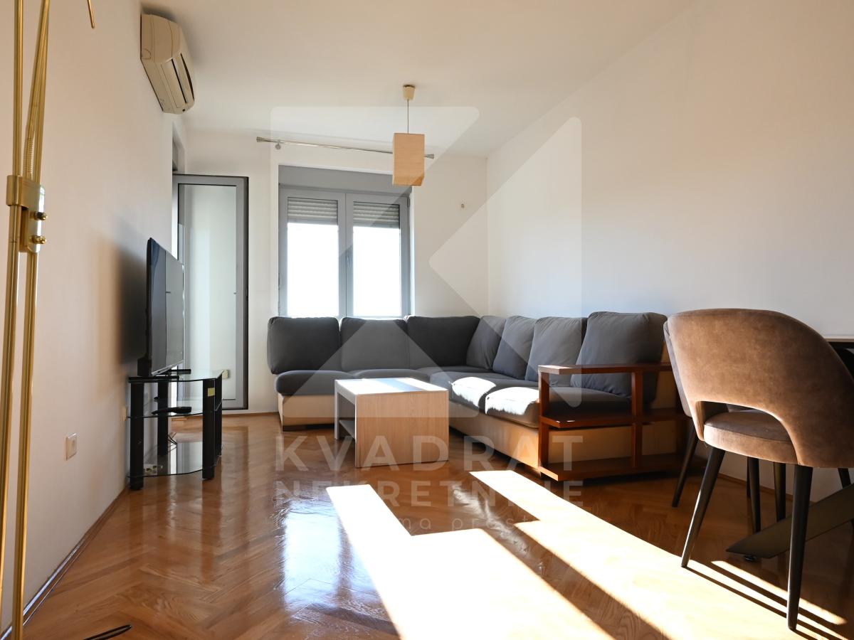 Izdavanje, Dvosoban stan, Podgorica, Blok 6, 59m2