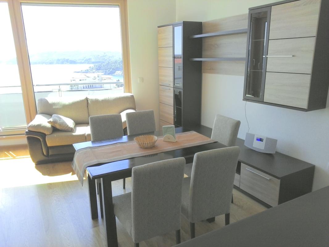 Apartment in Becici, 98 m²