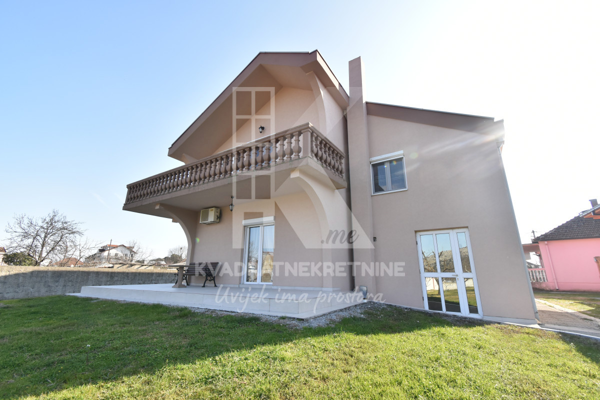 Izdavanje, Kuća, Podgorica, Tološi, 500m2