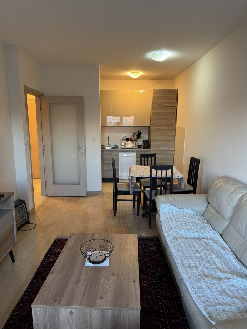 Iznajmljujem Stan-Apartman 45m2, City Kvart-Delta