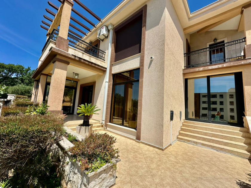 Prodajem Stan-Apartman, Bečići