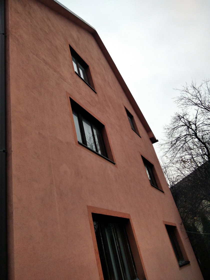 House for sale, Center