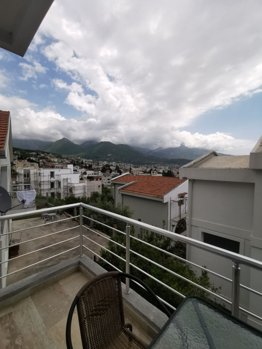 Apartment For Rent, Šušanj
