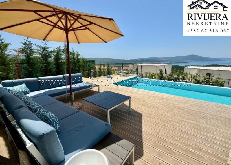 House For Sale, Kavač