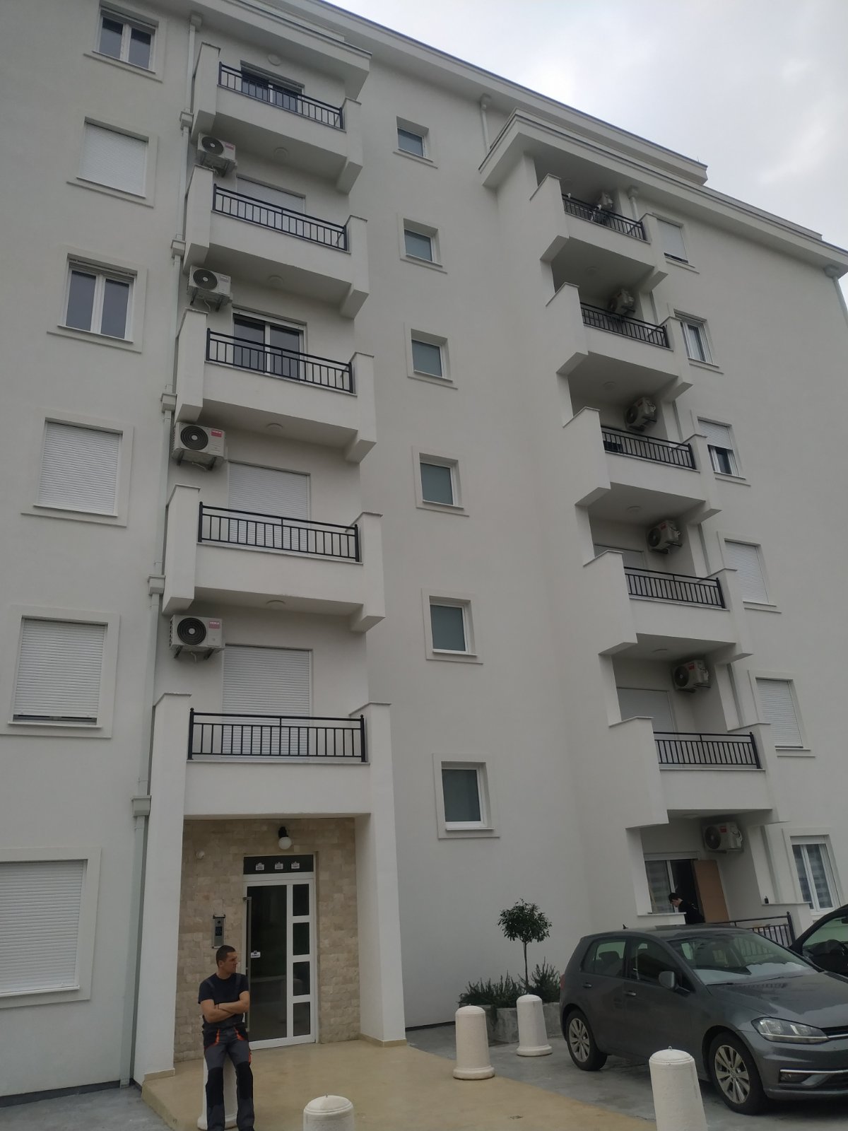 Apartment For Sale, Bar