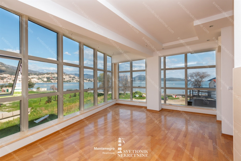 Prodajem Stan-Apartman, Igalo