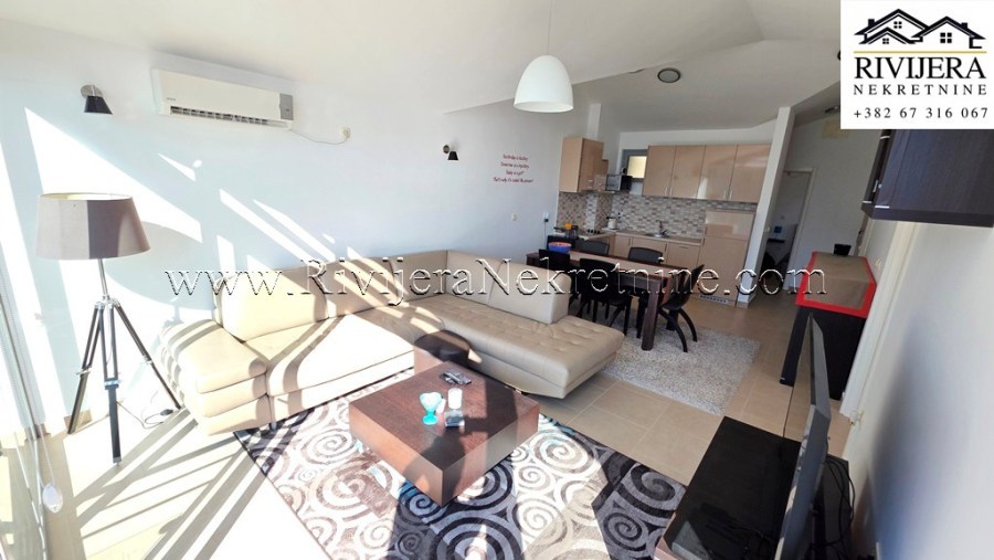 Two-bedroom apartment with sea view in Djenovici Herceg Novi