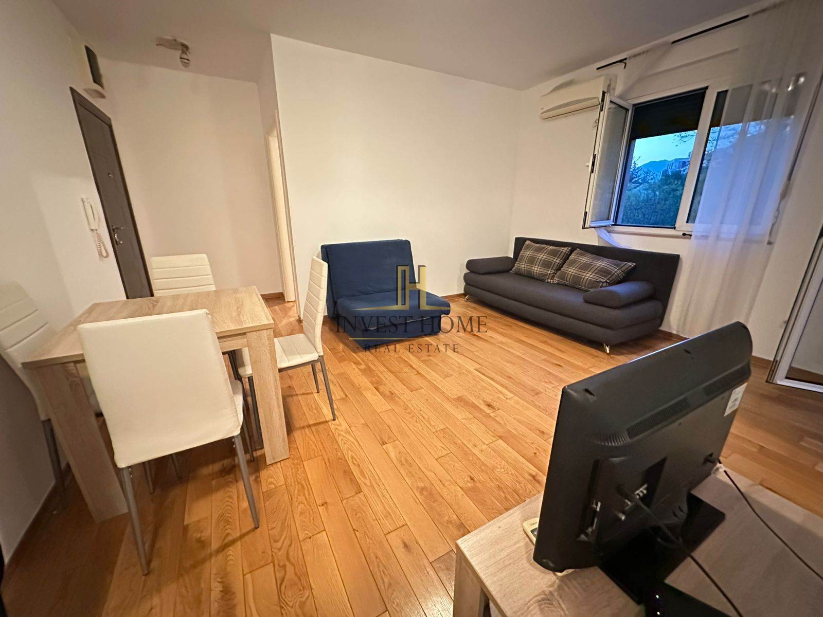 Jednosoban stan, Kotor, 44m2