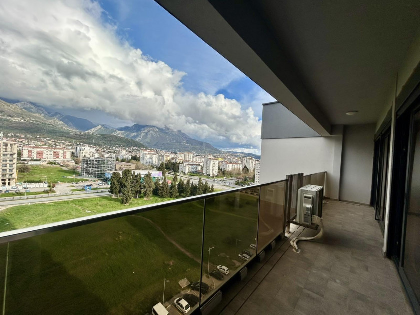 Prodajem Stan-Apartman, Bar Centar