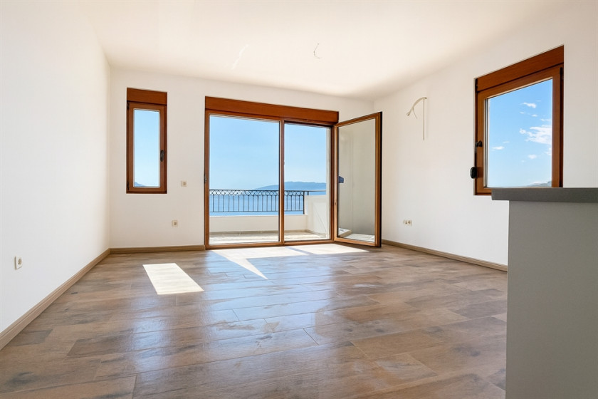 Prodajem Stan-Apartman, Đenovići