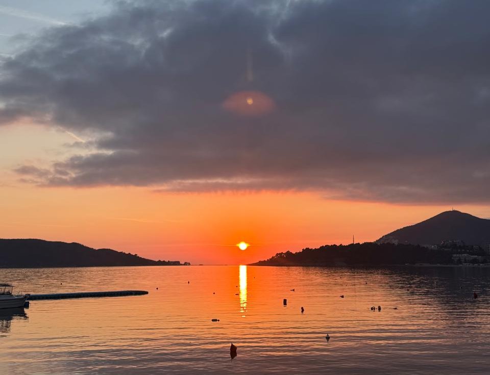 Poslovni prostor u okviru hotelskog kompleksa na samoj obali