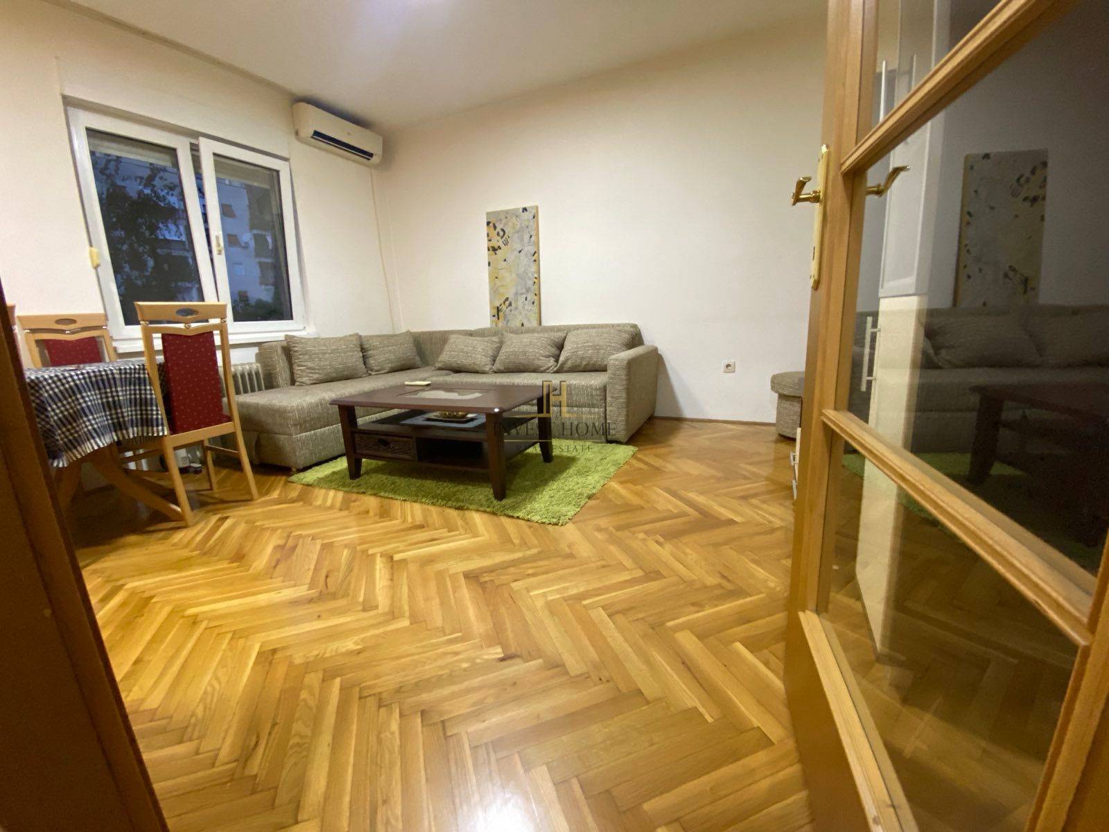 Studio, Block 6m 27m2