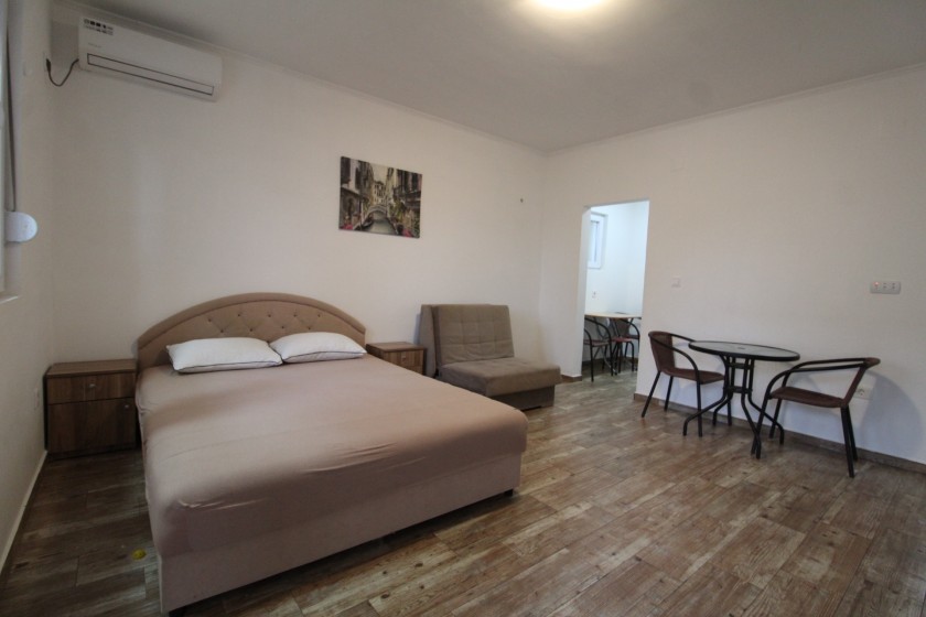 Apartment For Rent, Šušanj