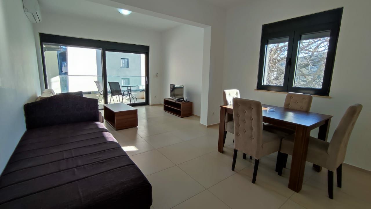 Apartment in Sutomore, 52 m²