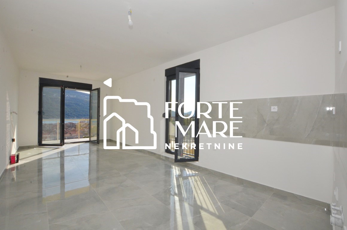 Prodajem Stan-Apartman, Đenovići, Herceg Novi