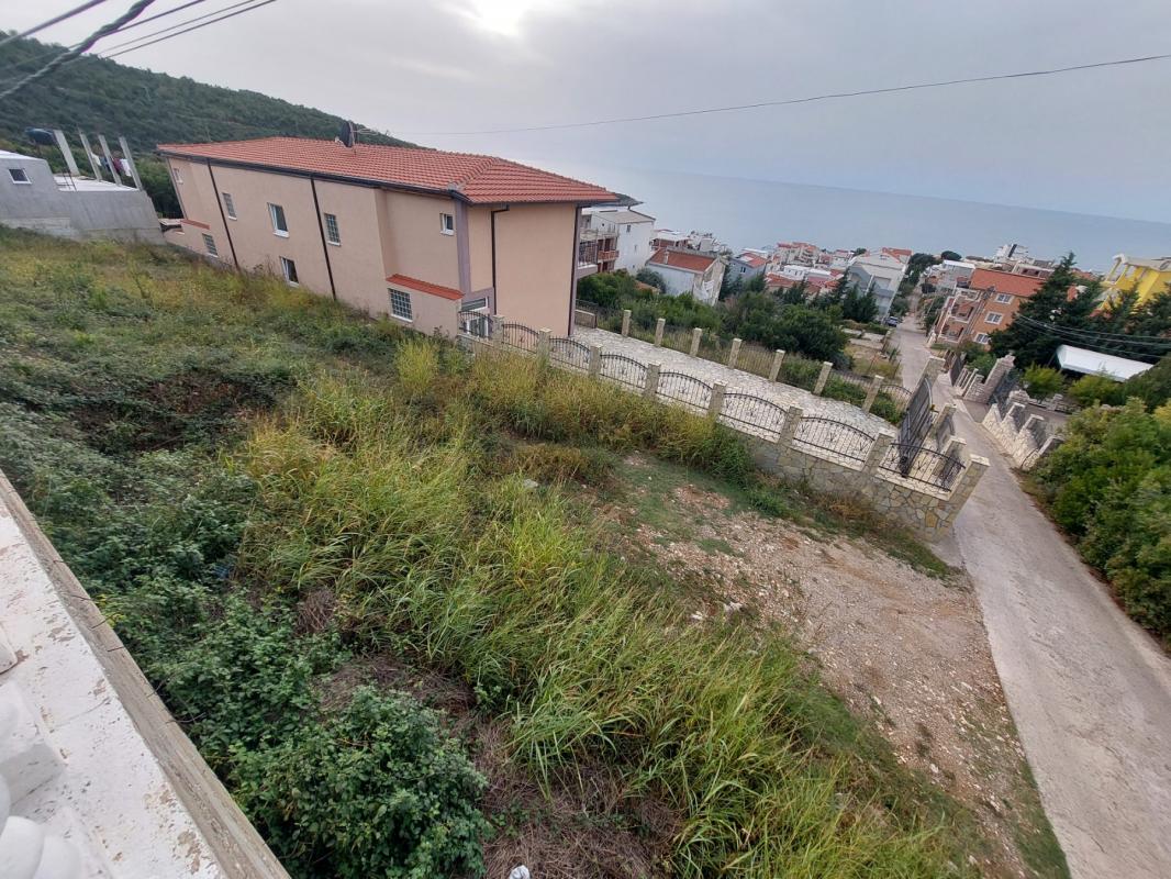 Land plot in Utjeha, 421 m²