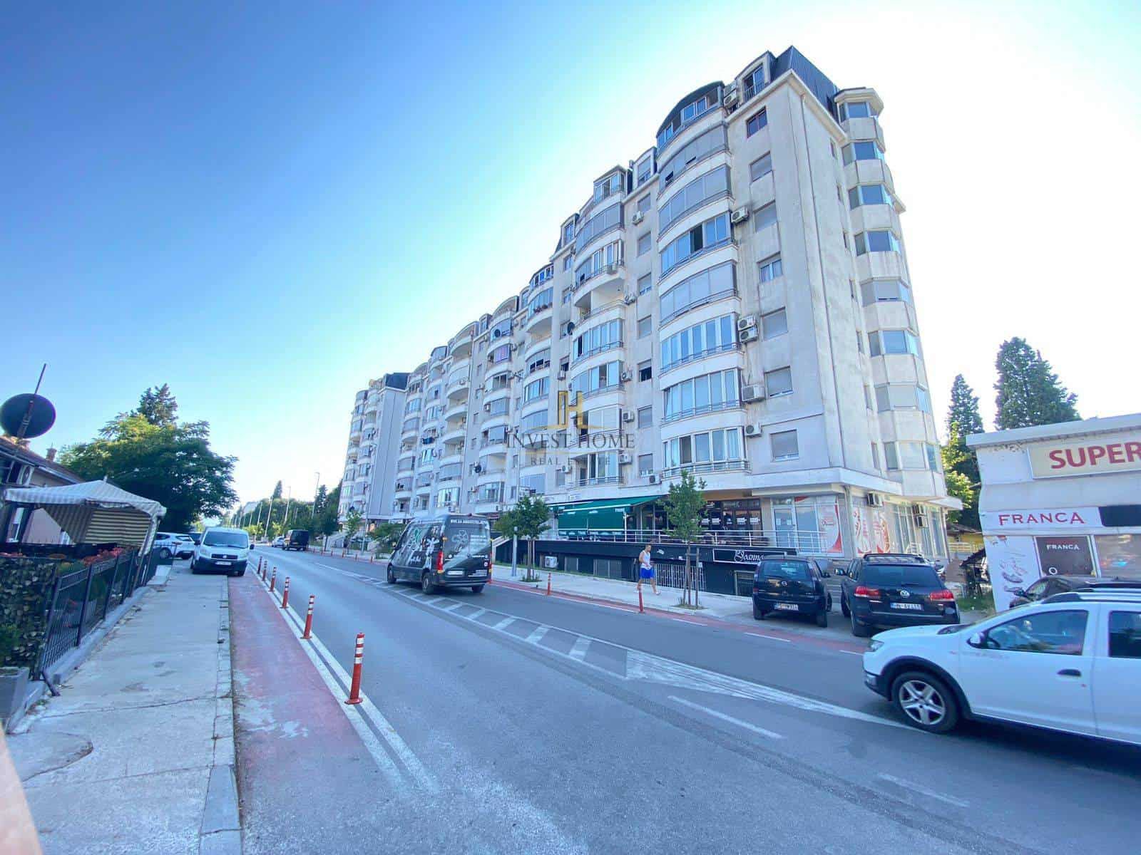 Poslovni prostor, Pobrežje, 13m2