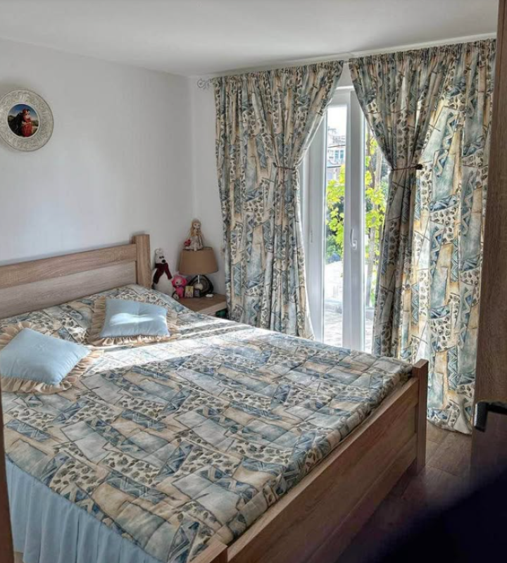 House in Dobra Voda, 200 m²