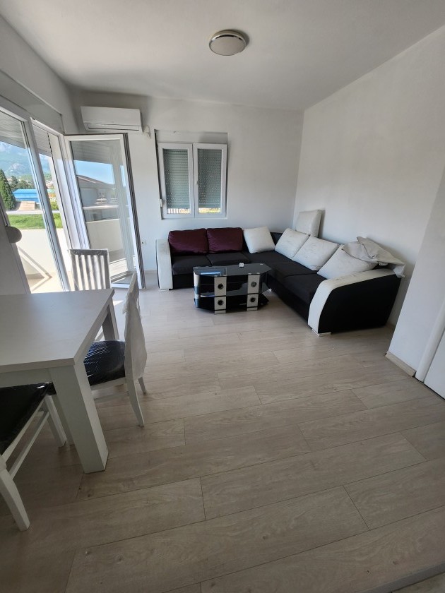 is renting an apartment short term