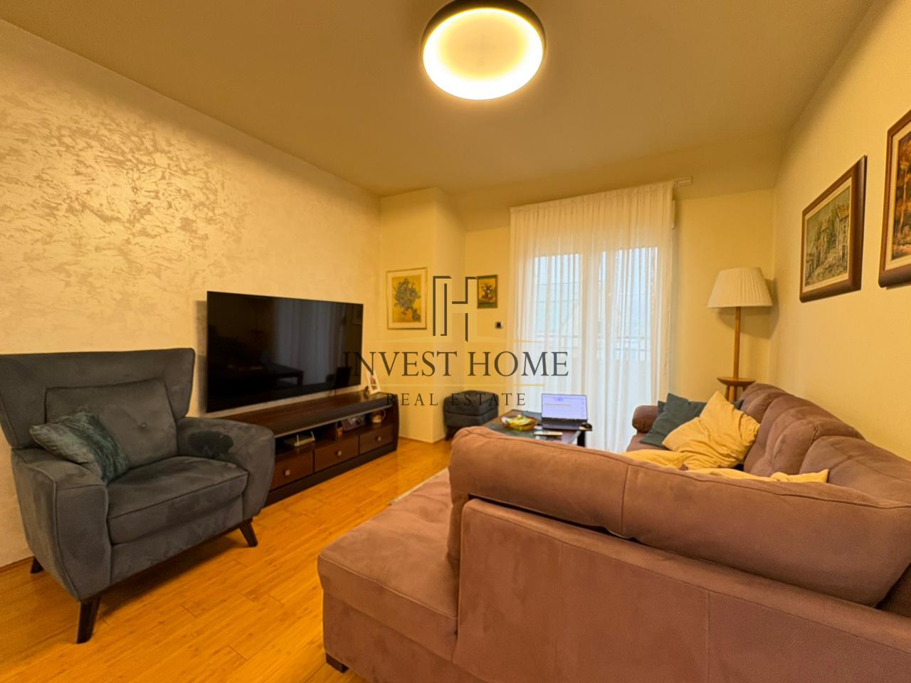 Četvorosoban duplex stan, Vezirov most, 83m2