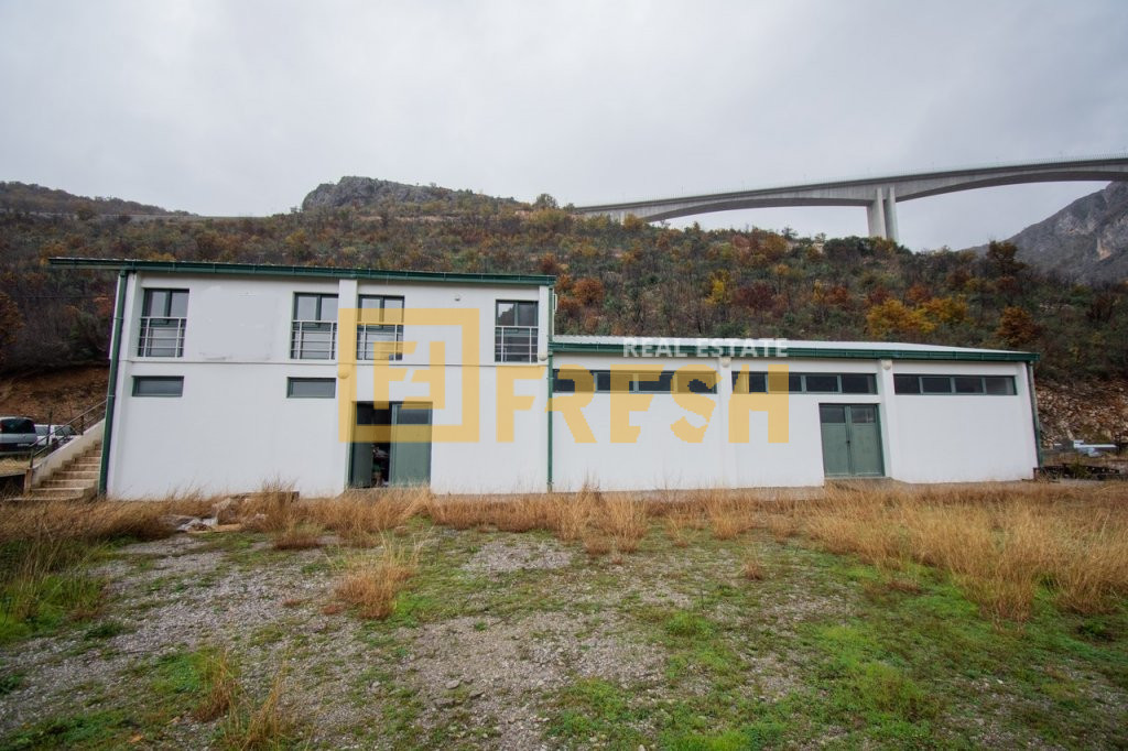 Warehouse 400m2 on a plot of 3000m2, Bioče, Sale