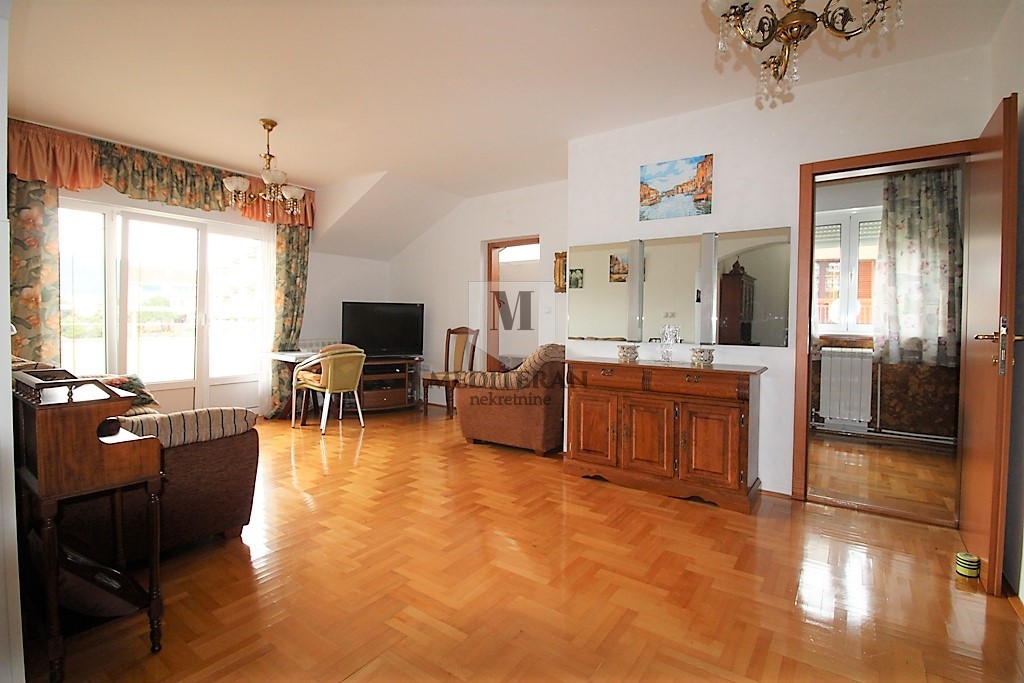 Apartment for sale, Topla