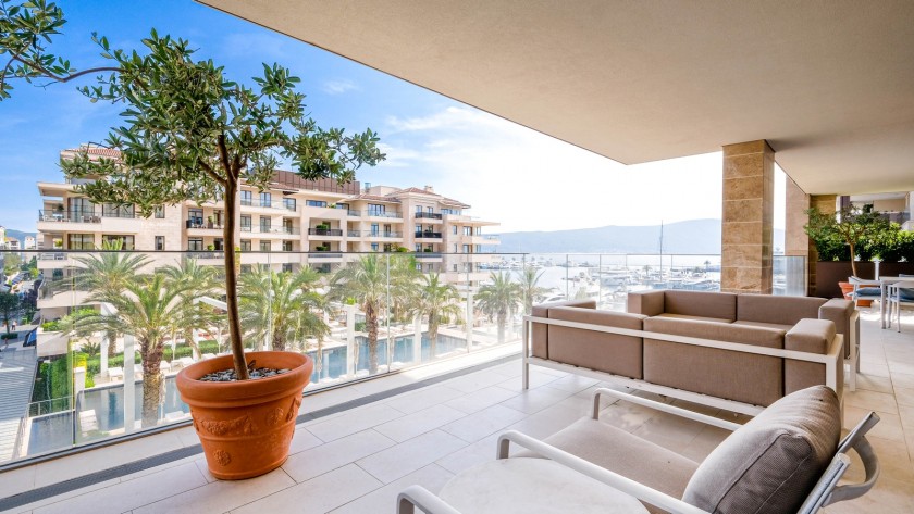 Apartment For Sale, Porto Montenegro