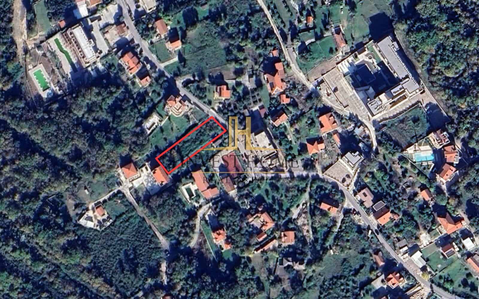 Građevinski plac, Kotor, 1.105m2