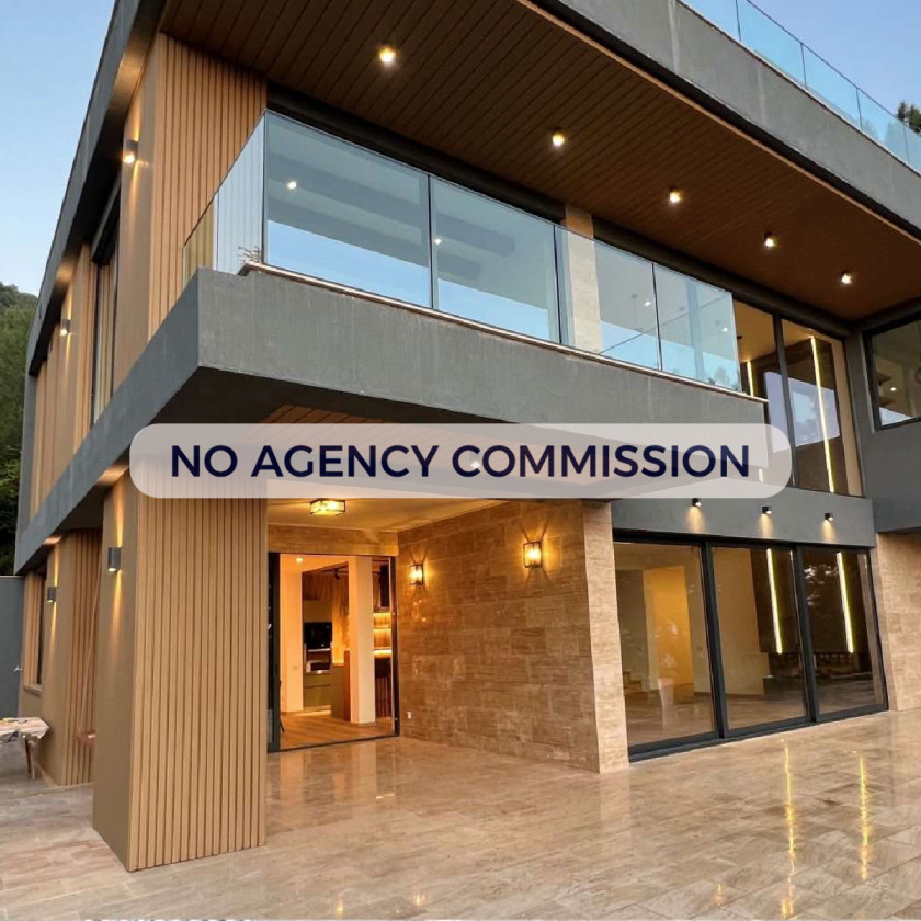 Moderna luksuzna vila sa panoramskim pogledom na more i rooftop bazenom – Kavač