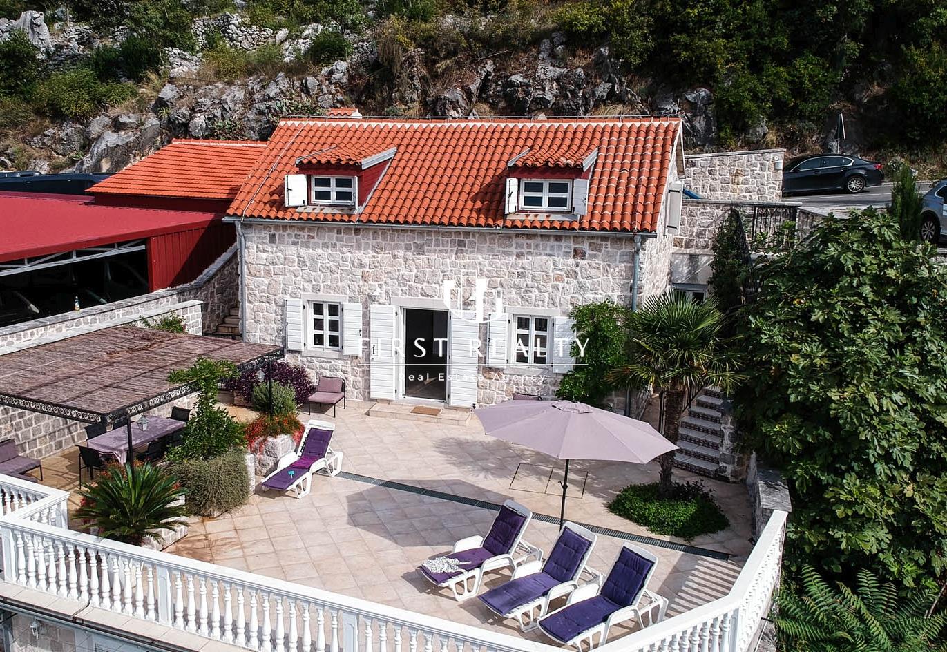 Charming stone house in Perast