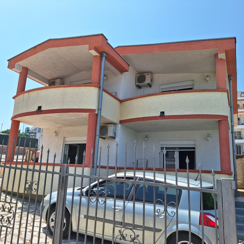 House for sale, Dobre Vode