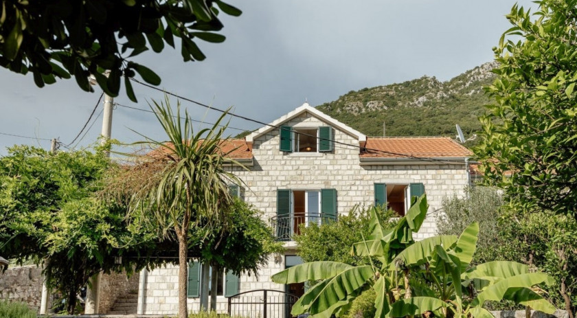 Old stone villa on the first line in Lepetani, Tivat