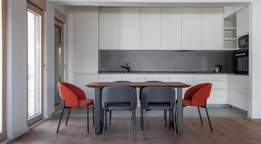 Spacious two bedroom apartment in a modern complex