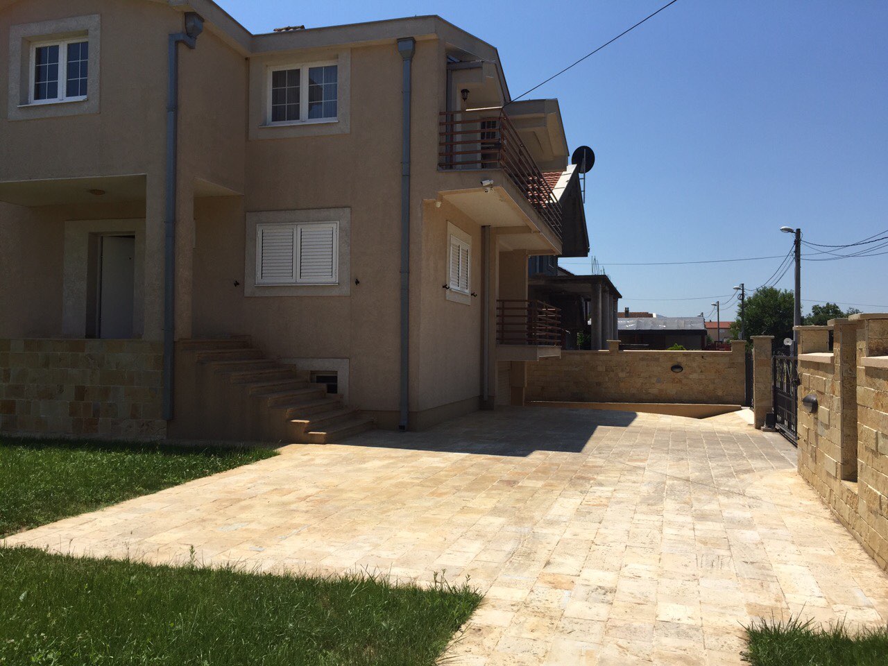 Luxury House for Rent – Gornja Gorica, Podgorica