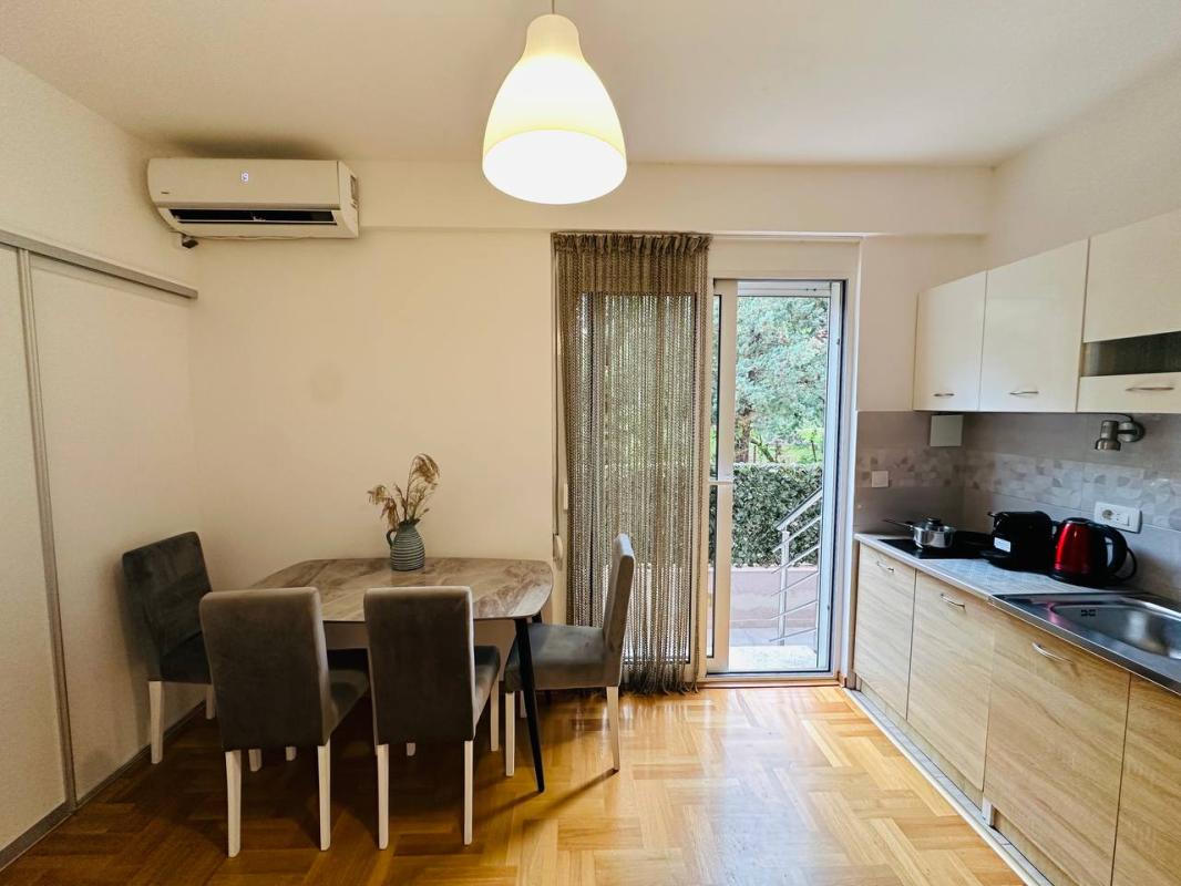 Apartment in Herceg Novi, 64 m²