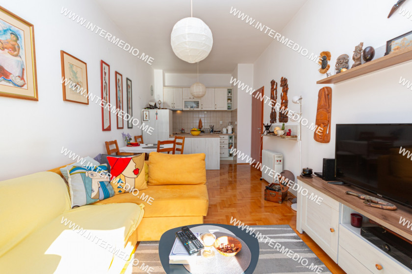 One-Bedroom Apartment, 49m², Topla 2, Herceg Novi
